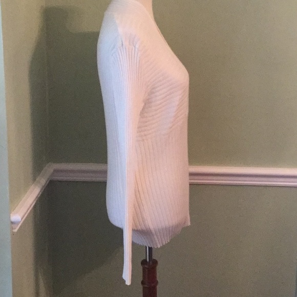 It’s Our Time V-Neck White Long Sleeve Rib-Knit XL - Picture 2 of 5